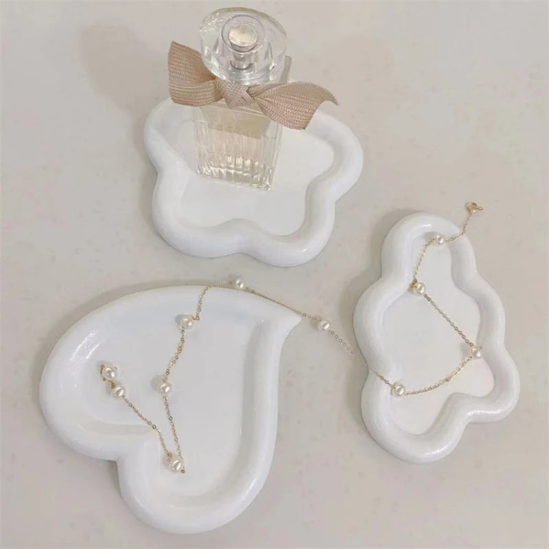 Mono Cloud Tray