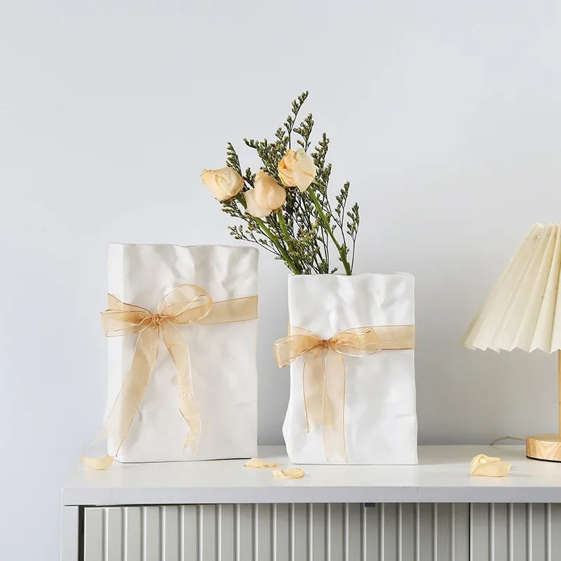 Crema Fold Vase