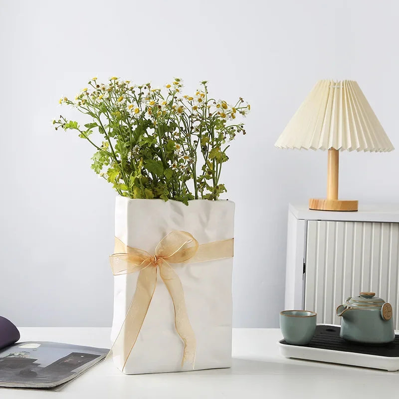 Crema Fold Vase
